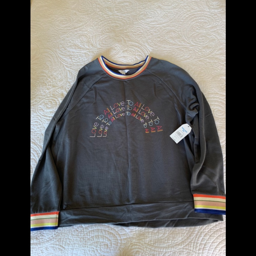 Women’s sweatshirt